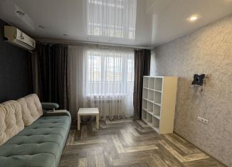 Сдаю в аренду 4-ком. квартиру, 74 м2, Благовещенск, улица Калинина, 142/6