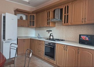 Сдаю в аренду трехкомнатную квартиру, 72 м2, Республика Башкортостан, Комсомольский проспект, 35А