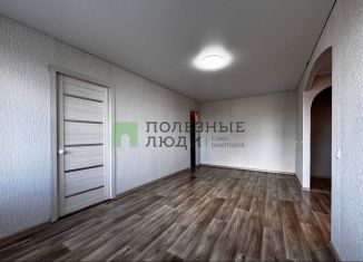 Продажа 2-ком. квартиры, 44 м2, Орёл, площадь Поликарпова, 2, Железнодорожный район