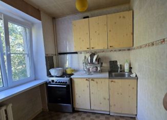 Продажа трехкомнатной квартиры, 60 м2, Ставрополь, микрорайон № 6, улица Мира, 155