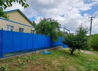 Продаю дом, 68 м2, поселок городского типа Ильский, улица 50 лет Октября