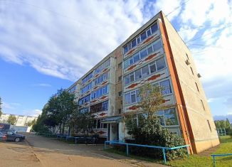 Аренда двухкомнатной квартиры, 53 м2, Нефтекамск, Социалистическая улица, 74А