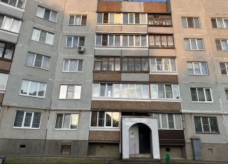 Сдача в аренду 2-ком. квартиры, 56.9 м2, Псков, Госпитальная улица, 13