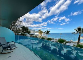 Продаю 2-ком. квартиру, 65 м2, Ялта, квартал Приморский парк имени Гагарина, 3