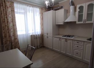 Аренда 1-ком. квартиры, 40 м2, Аксай, улица Суворова, 15