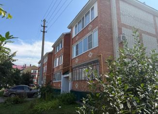 3-ком. квартира на продажу, 67.9 м2, Нурлат, улица имени А.К. Самаренкина, 6