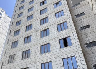 Продажа 2-ком. квартиры, 69 м2, Махачкала, улица Азизова, 41