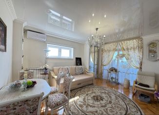 Сдам 3-комнатную квартиру, 80 м2, Сочи, улица Возрождения, 22, микрорайон Бытха