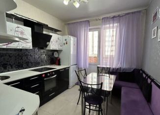 Продам 2-комнатную квартиру, 56 м2, Ульяновск, улица Кирова, 6к1, Железнодорожный район