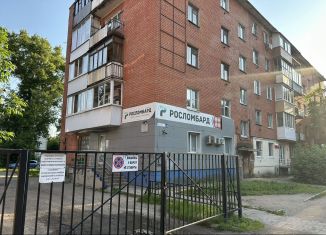 Сдаю в аренду помещение свободного назначения, 33 м2, Тверь, улица Горького, 61