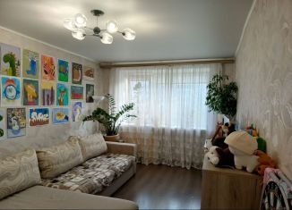 Продаю двухкомнатную квартиру, 51.9 м2, Тюмень, улица 50 лет Октября, 33