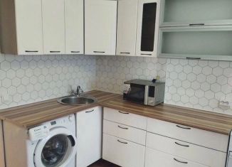 Сдача в аренду трехкомнатной квартиры, 60 м2, Пермь, улица Красные Казармы, 69, ЖК Арсенал