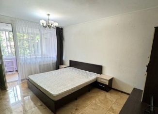 Продаю двухкомнатную квартиру, 56 м2, Сочи, улица Воровского, 18, микрорайон Центральный