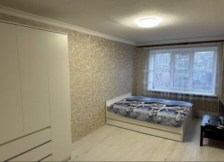 Сдам в аренду 2-ком. квартиру, 57 м2, Ростов-на-Дону, улица Немировича-Данченко, 76