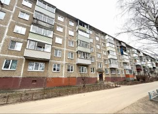 Однокомнатная квартира на продажу, 32.7 м2, Луховицы, улица Жуковского, 11А