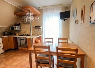 4-ком. квартира на продажу, 107 м2, Калининград, улица Войкова, 6