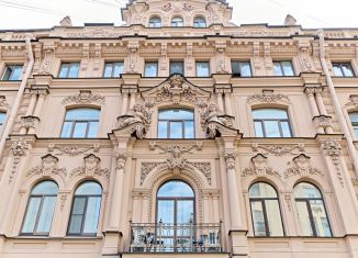 Продам 4-ком. квартиру, 84.1 м2, Санкт-Петербург, улица Рубинштейна, 36, метро Достоевская