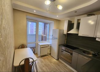 Сдача в аренду 1-комнатной квартиры, 40 м2, Уфа, улица Даута Юлтыя, 10