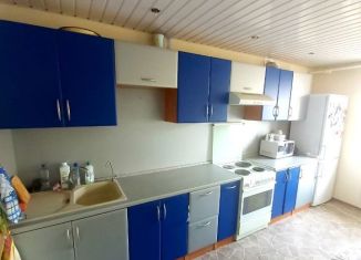 Сдаю в аренду 2-ком. квартиру, 72 м2, Уфа, улица Степана Кувыкина, 20