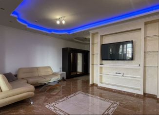 Сдача в аренду трехкомнатной квартиры, 156 м2, Сочи, Демократическая улица, 43