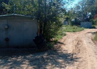 Продаю гараж, 15 м2, Астрахань, улица Димитрова