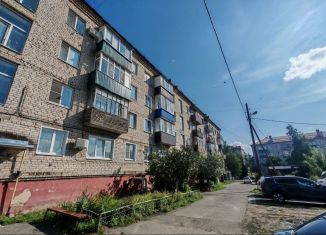 Продаю двухкомнатную квартиру, 42 м2, Шумерля, улица Маршала Жукова, 15