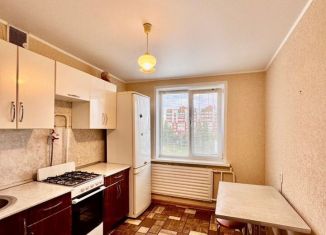 Сдается двухкомнатная квартира, 50 м2, Нефтекамск, Комсомольский проспект, 50А