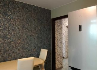 Сдам в аренду 1-комнатную квартиру, 36 м2, Верхняя Пышма, улица Огнеупорщиков, 15