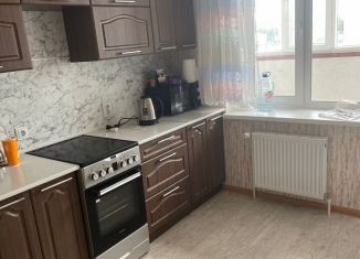 Сдается 1-ком. квартира, 38 м2, Нефтекамск, улица Ленина, 49А