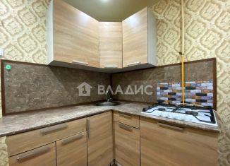 Продается 2-ком. квартира, 41 м2, Владимир, улица Горького, 100