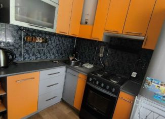 Сдается в аренду 2-ком. квартира, 42 м2, Йошкар-Ола, улица Свердлова, 34, 1-й микрорайон