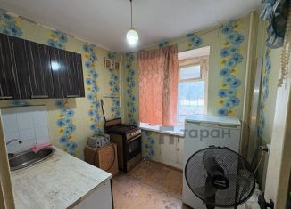 Продается двухкомнатная квартира, 40 м2, Троицк, Советская улица, 8