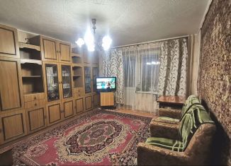 Сдам 3-комнатную квартиру, 60.3 м2, Челябинская область, улица Энтузиастов, 15