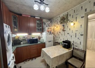 Продается 2-комнатная квартира, 30.2 м2, Подольск, Школьная улица, 8