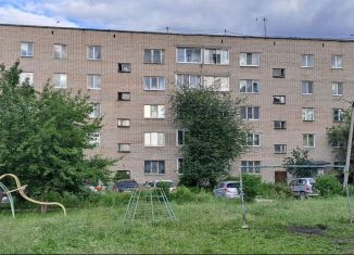Продаю 2-комнатную квартиру, 48.2 м2, Среднеуральск, улица Строителей, 4