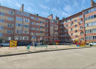 2-комнатная квартира на продажу, 62 м2, Ейск, Казачья улица, 2Г