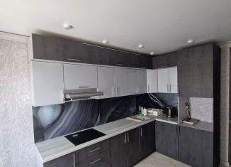 Продаю 2-комнатную квартиру, 52 м2, поселок городского типа Стройкерамика, улица Веры Ершовой