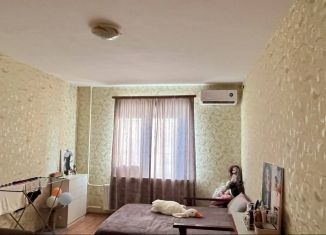 Продам 1-комнатную квартиру, 39.2 м2, Армавир, проспект Авиаторов, 4