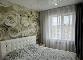 Трехкомнатная квартира на продажу, 59.7 м2, Березники, улица Парижской Коммуны, 3