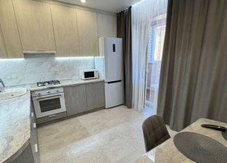 Продаю однокомнатную квартиру, 45 м2, Ейск, Западная улица, 8