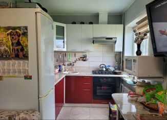 Продается трехкомнатная квартира, 56 м2, Малоярославец, улица Гагарина, 4