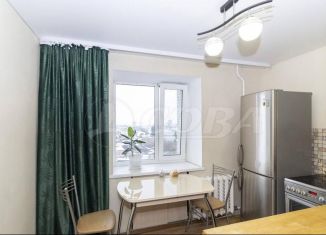 Двухкомнатная квартира на продажу, 48.3 м2, Тюмень, Калининский округ, Транспортная улица, 106