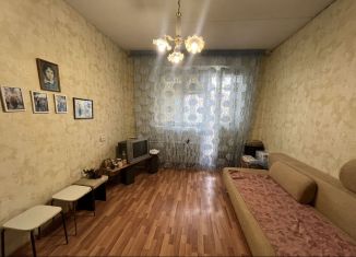 Продам 2-комнатную квартиру, 48.5 м2, Нурлат, улица Хамадеева, 11