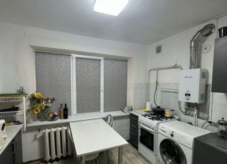 Продам двухкомнатную квартиру, 52 м2, Армавир, Азовская улица, 5