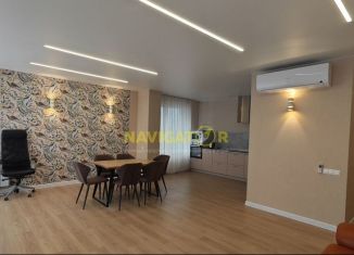 Сдам 3-комнатную квартиру, 100 м2, Уфа, улица Менделеева, 1/1