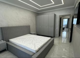 Сдача в аренду трехкомнатной квартиры, 120 м2, Краснодар, улица имени Дзержинского, 95