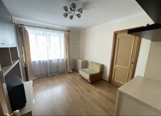 Сдаю в аренду трехкомнатную квартиру, 42 м2, Уфа, проспект Октября, 105