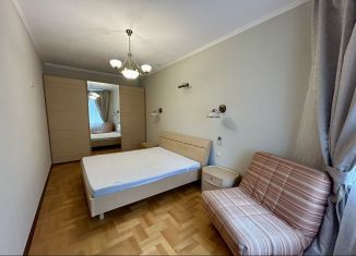 Сдам в аренду пятикомнатную квартиру, 140 м2, Москва, улица Островитянова, 4, район Тёплый Стан