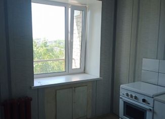 Продаю 1-ком. квартиру, 30.4 м2, Ачинск, 5-й микрорайон, 27