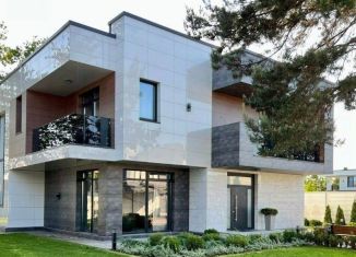 Продаю дом, 280 м2, Сириус, бульвар Надежд